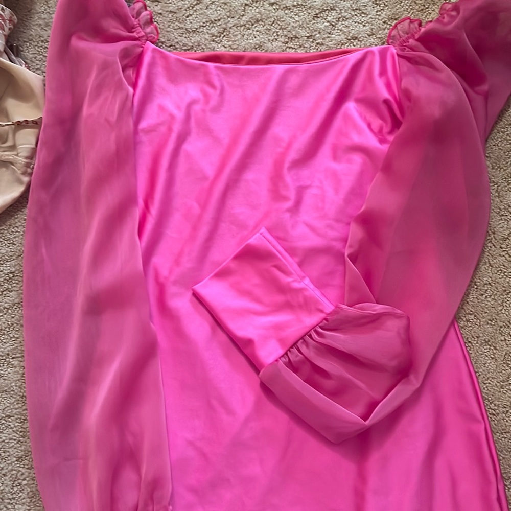 Never worn Lucy in the sky pink puffer sleeve dres